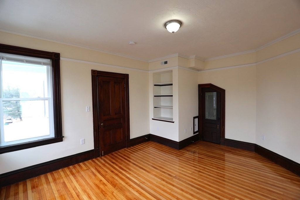 5 bed, 2 bath apartment for rent at 60 Congress St Unit 2, Fitchburg — photo 13 of 20
