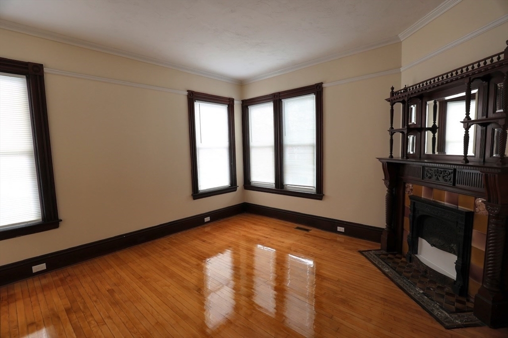 5 bed, 2 bath apartment for rent at 60 Congress St Unit 2, Fitchburg — photo 8 of 20