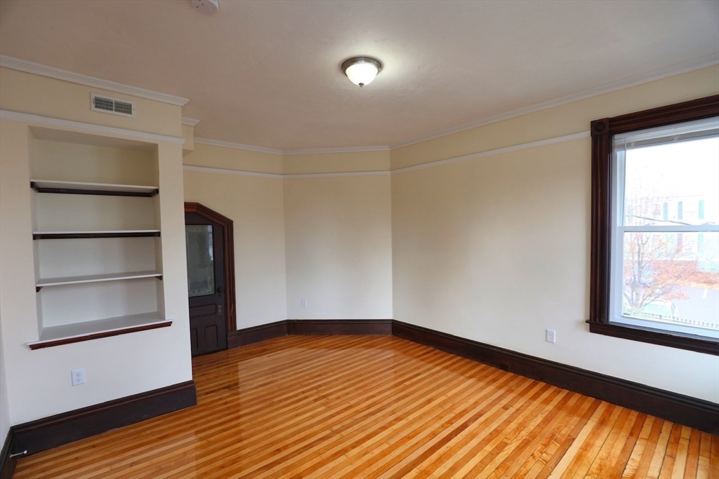 5 bed, 2 bath apartment for rent at 60 Congress St Unit 2, Fitchburg — photo 12 of 20