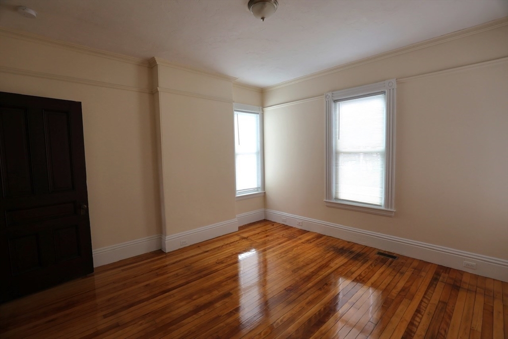 5 bed, 2 bath apartment for rent at 60 Congress St Unit 2, Fitchburg — photo 11 of 20