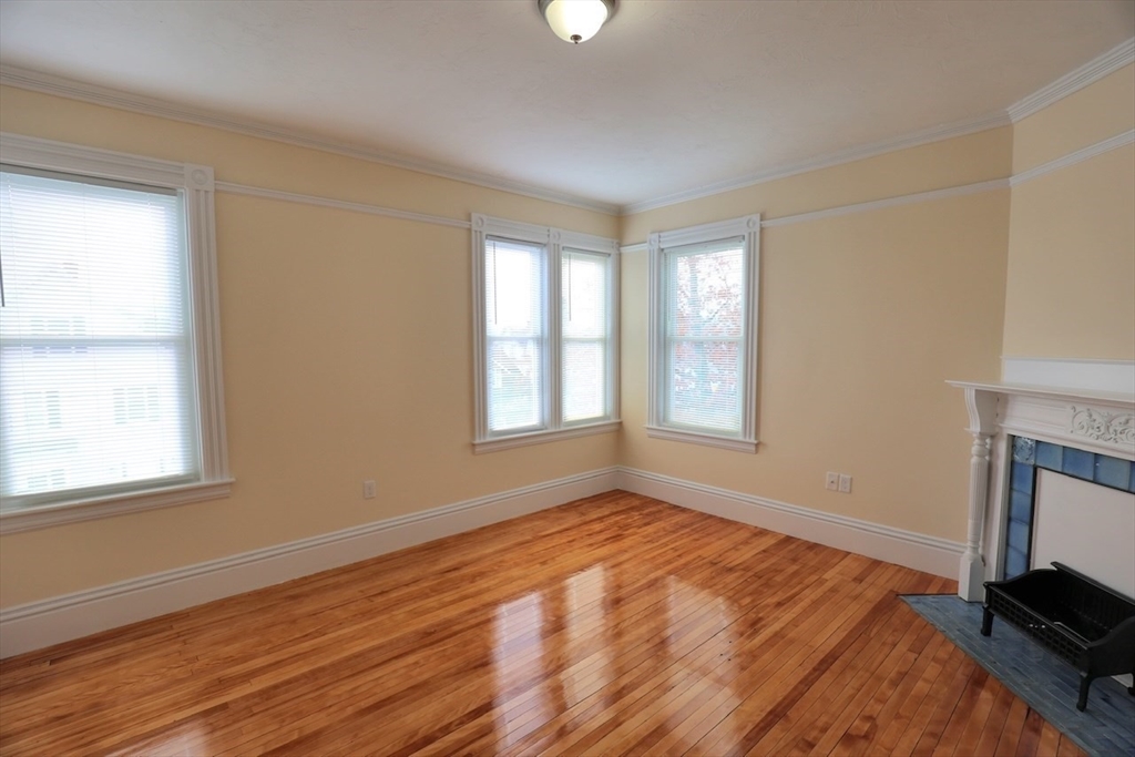 5 bed, 2 bath apartment for rent at 60 Congress St Unit 2, Fitchburg — photo 16 of 20