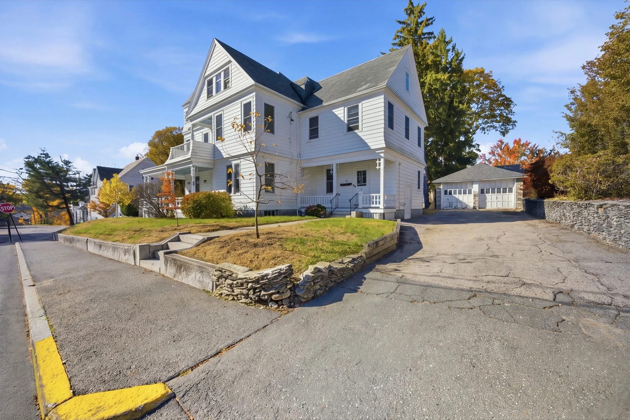 6 bed, 2 bath apartment for rent at 60 Congress Unit 1, Fitchburg — photo 2 of 38