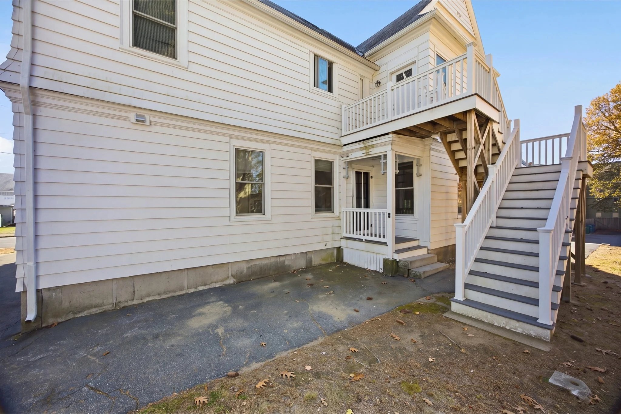 6 bed, 2 bath apartment for rent at 60 Congress Unit 1, Fitchburg — photo 5 of 38