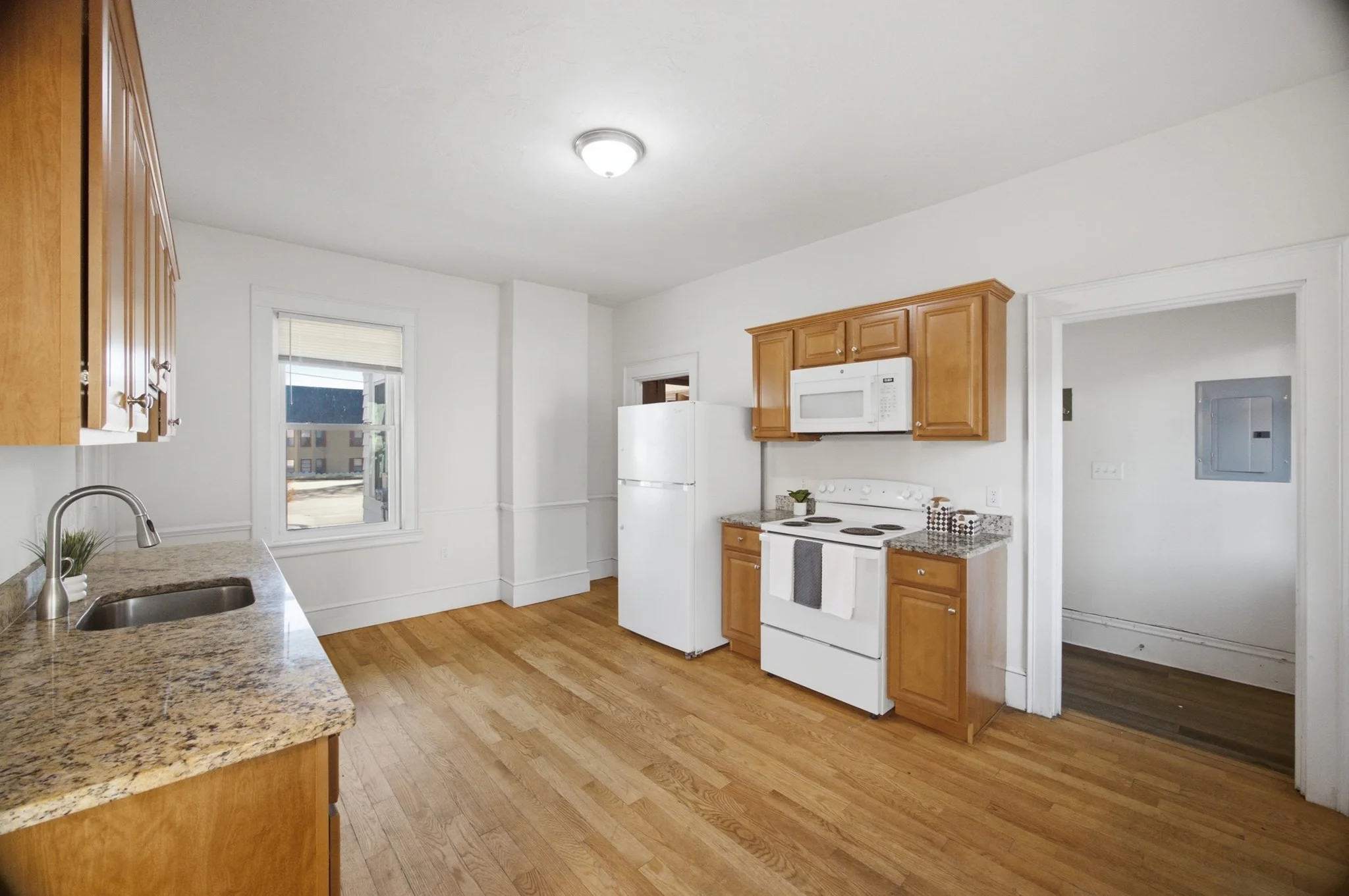 6 bed, 2 bath apartment for rent at 60 Congress Unit 1, Fitchburg — photo 27 of 38