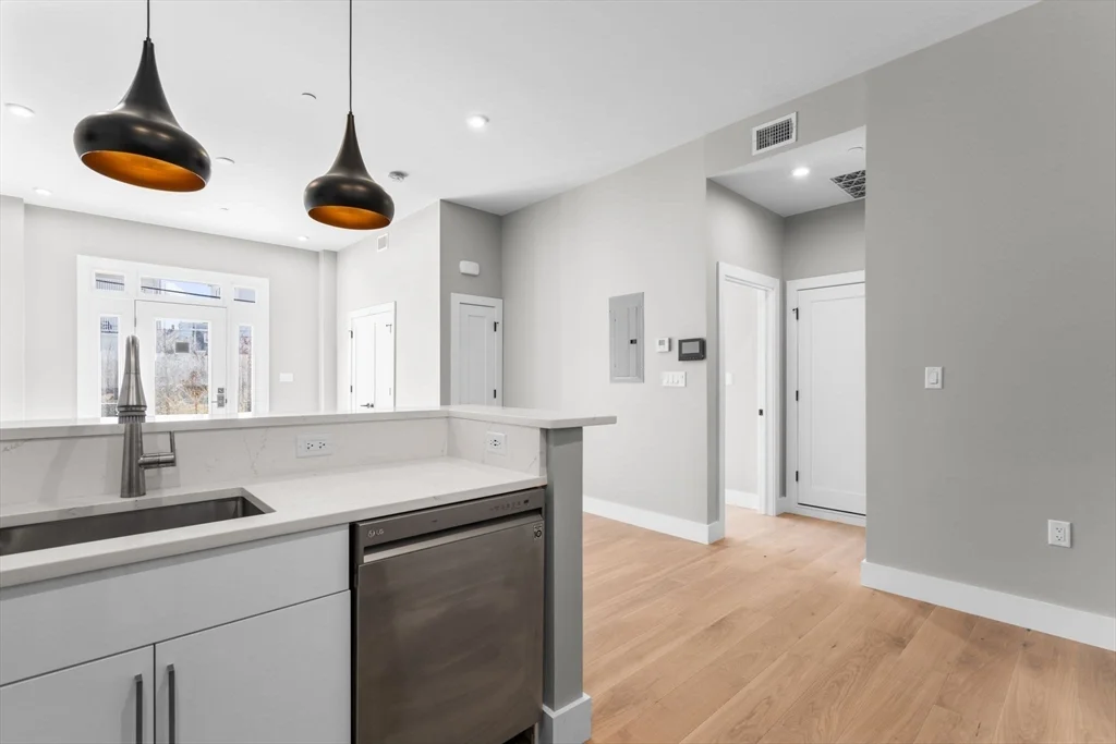 1 bed, 1 bath apartment for rent at 60 Cross St E Unit 105, East Somerville — photo 8 of 25