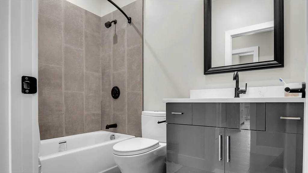 3 bed, 2 bath apartment for rent at 60 Cross St E Unit 318, East Somerville — photo 13 of 38