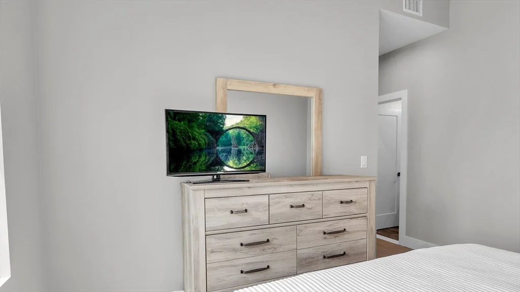 3 bed, 2 bath apartment for rent at 60 Cross St E Unit 318, East Somerville — photo 25 of 38