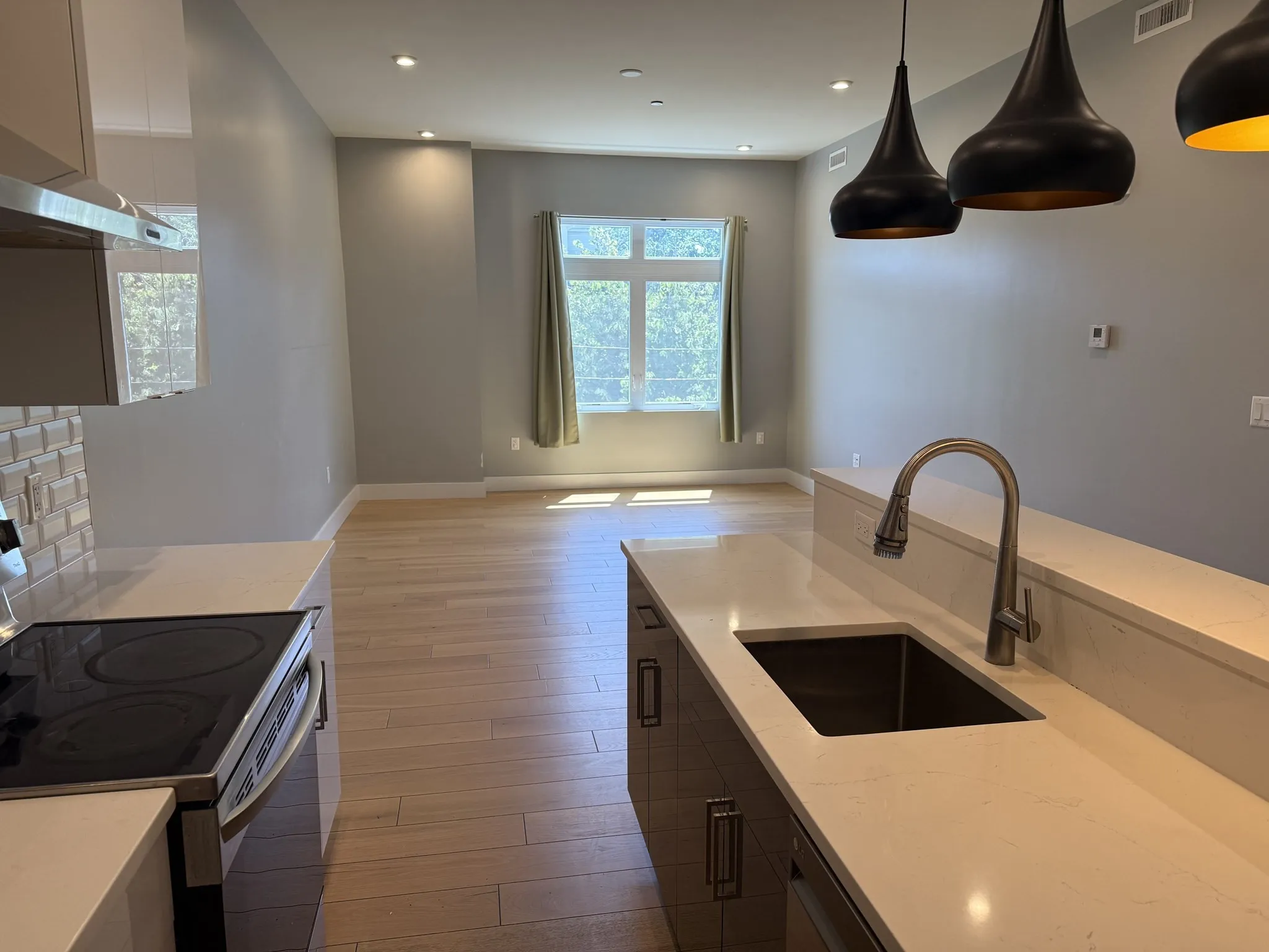 3 bed, 2 bath apartment for rent at 60 Cross Street East Unit 207, East Somerville — photo 6 of 32