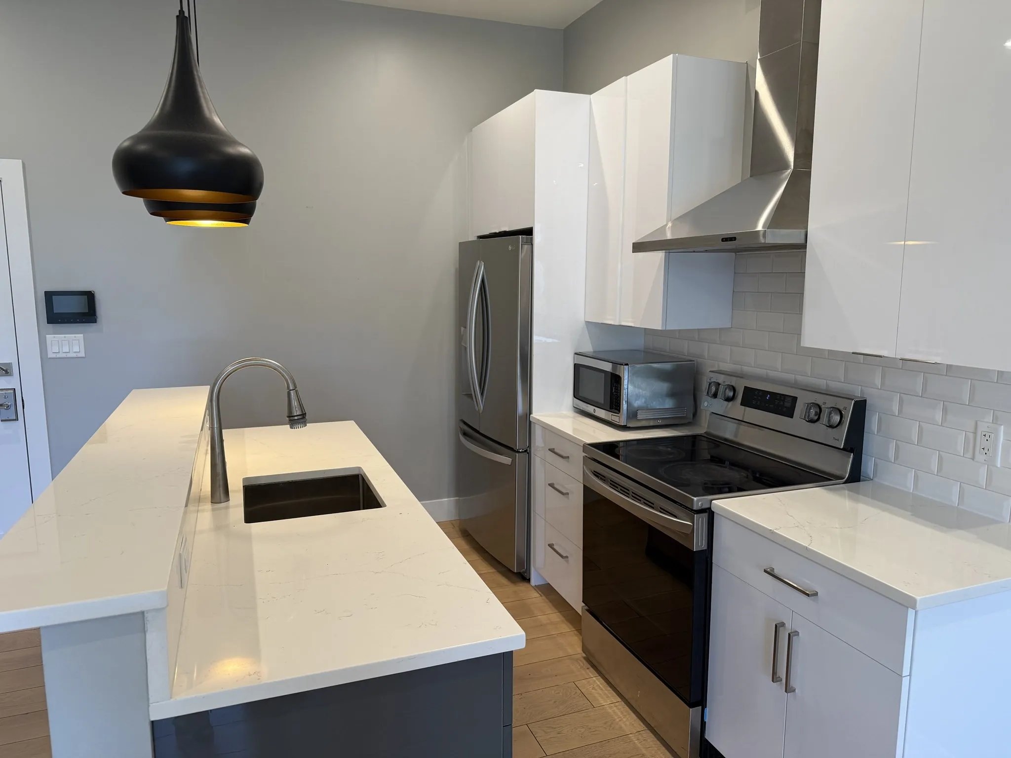 3 bed, 2 bath apartment for rent at 60 Cross Street East Unit 207, East Somerville — photo 2 of 32