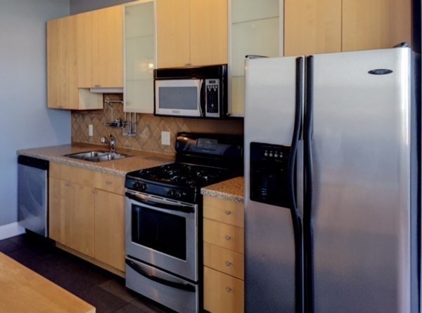 1 bed, 1 bath apartment for rent at 60 Dudley St Unit 301, Chelsea — photo 2 of 12