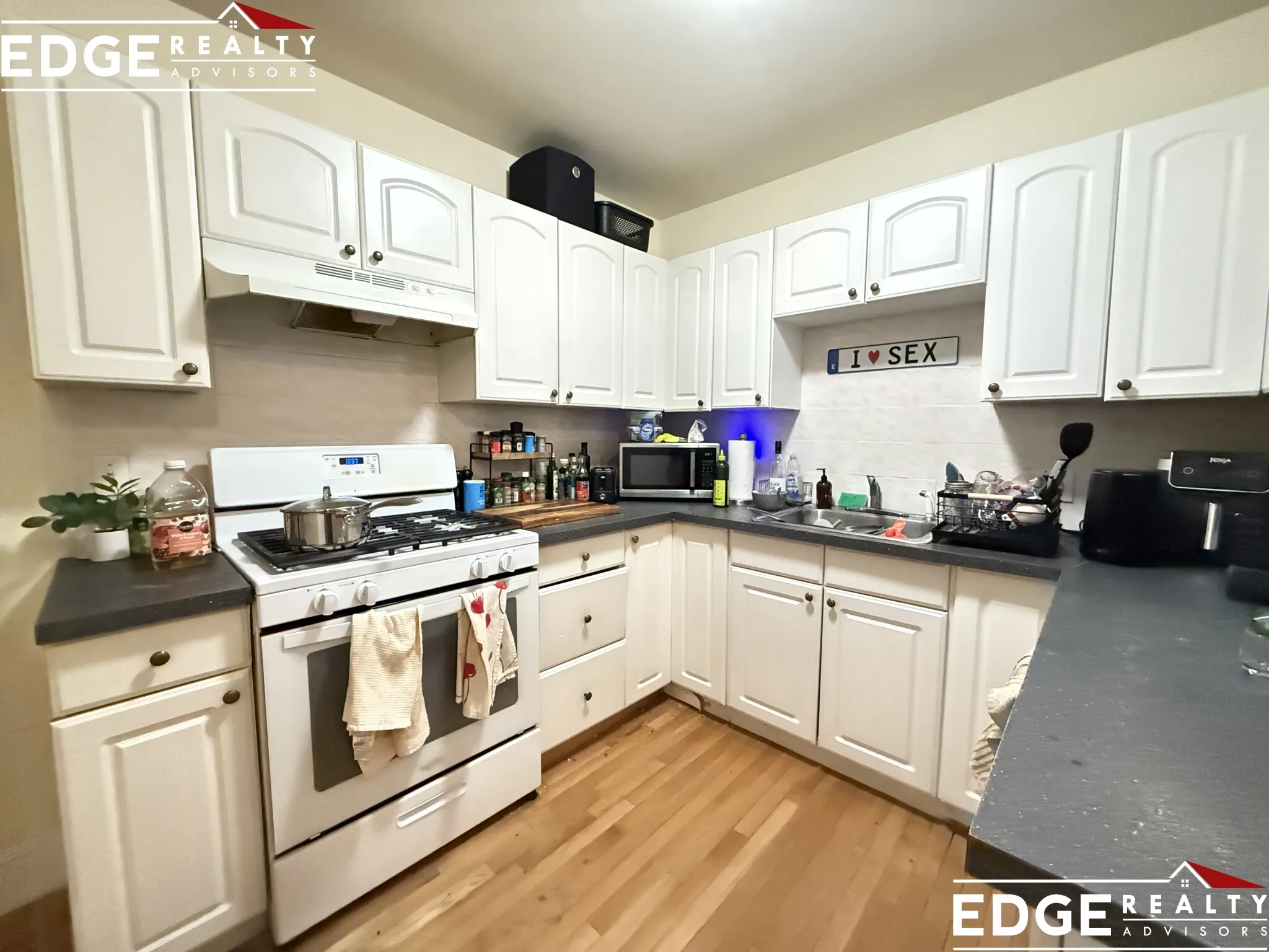4 bed, 1 bath apartment for rent at 60 Egmont St Unit 3, North Brookline — photo 1 of 7