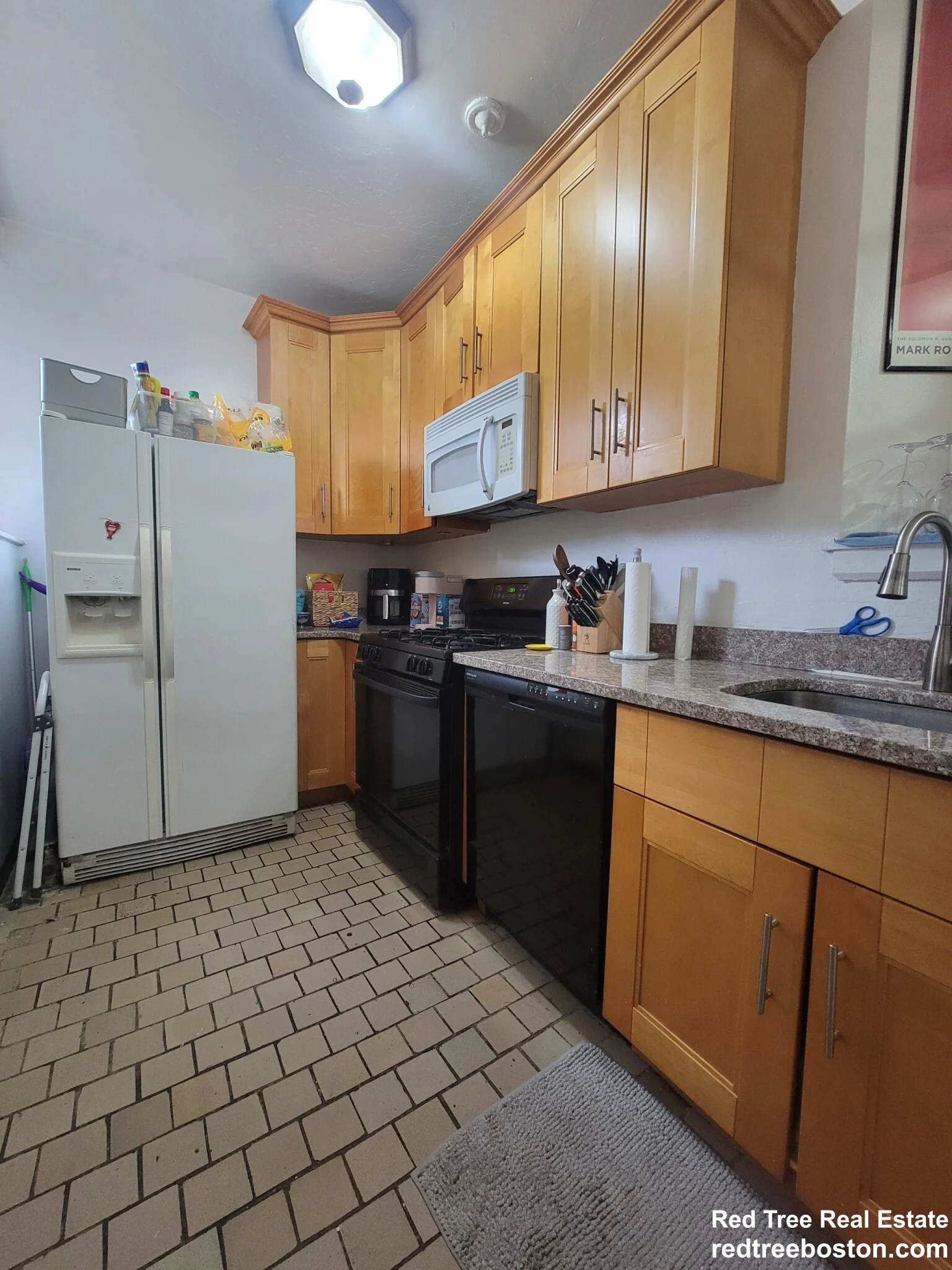 4 bed, 2 bath apartment for rent at 60 Egmont St Unit 5, North Brookline — photo 5 of 12