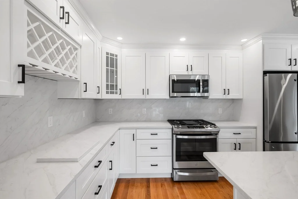 3 bed, 3 bath apartment for rent at 60 Ellsworth Rd Unit 2, Peabody — photo 10 of 32