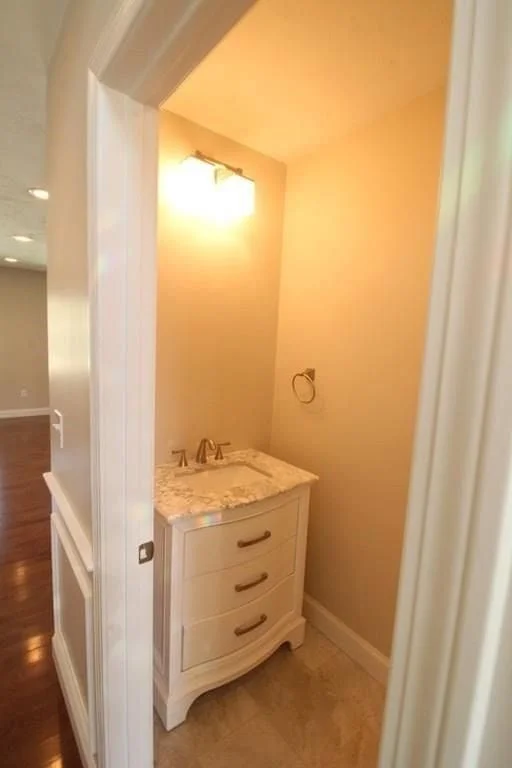 3 bed, 3 bath apartment for rent at 60 Elm St Unit 1, Shrewsbury — photo 7 of 20