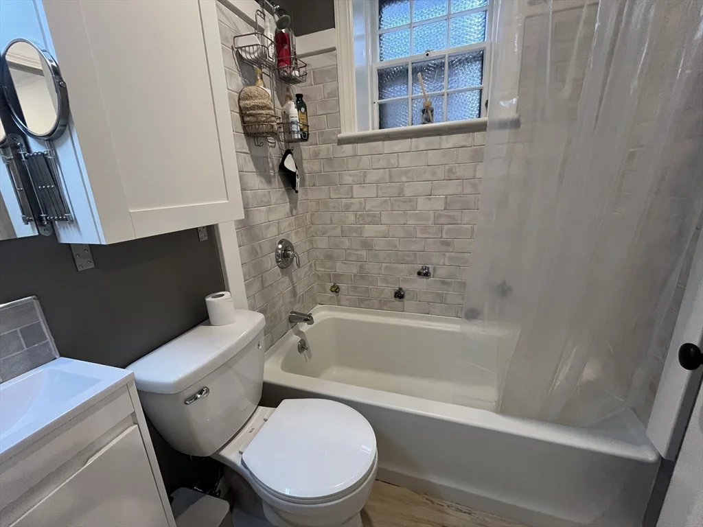 1 bed, 1 bath apartment for rent at 60 Elm Unit 2A, Worcester — photo 16 of 20