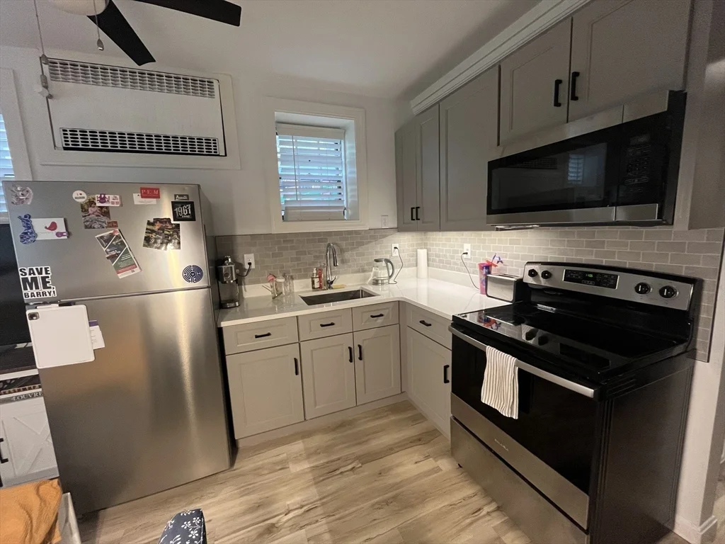 1 bed, 1 bath apartment for rent at 60 Elm Unit 2A, Worcester — photo 4 of 20