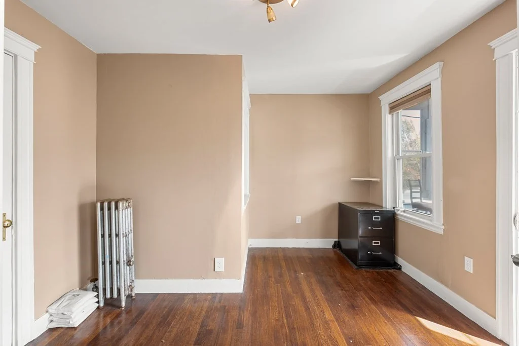 2 bed, 1 bath apartment for rent at 60 Estes St Unit 2, Glendale — photo 17 of 26