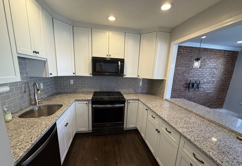 3 bed, 1 bath apartment for rent at 60 Florida St Unit 2, Dorchester — photo 6 of 21