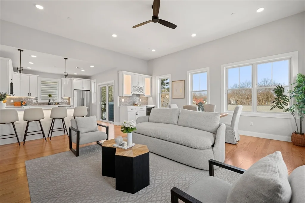 3 bed, 2 bath apartment for rent at 60 Fuller St Unit 5, Dorchester — photo 1 of 32