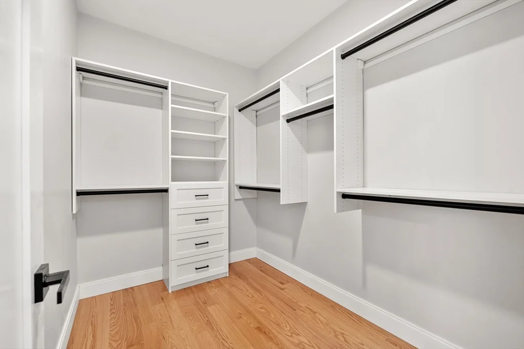 3 bed, 2 bath apartment for rent at 60 Fuller St Unit 5, Dorchester — photo 15 of 32