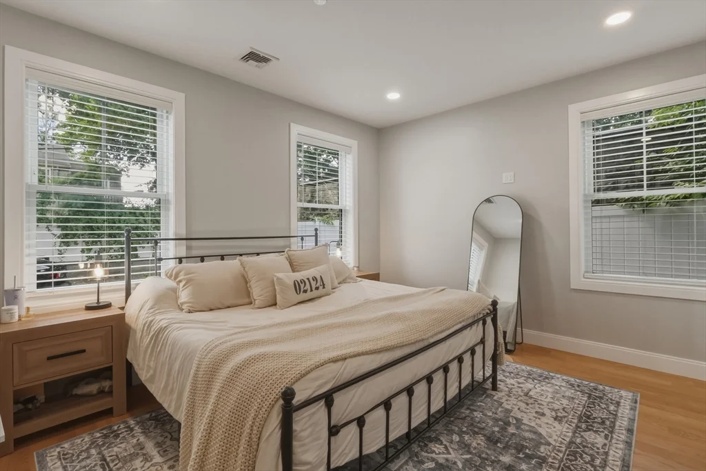 3 bed, 2 bath apartment for rent at 60 Fuller Unit 2, Dorchester — photo 15 of 22