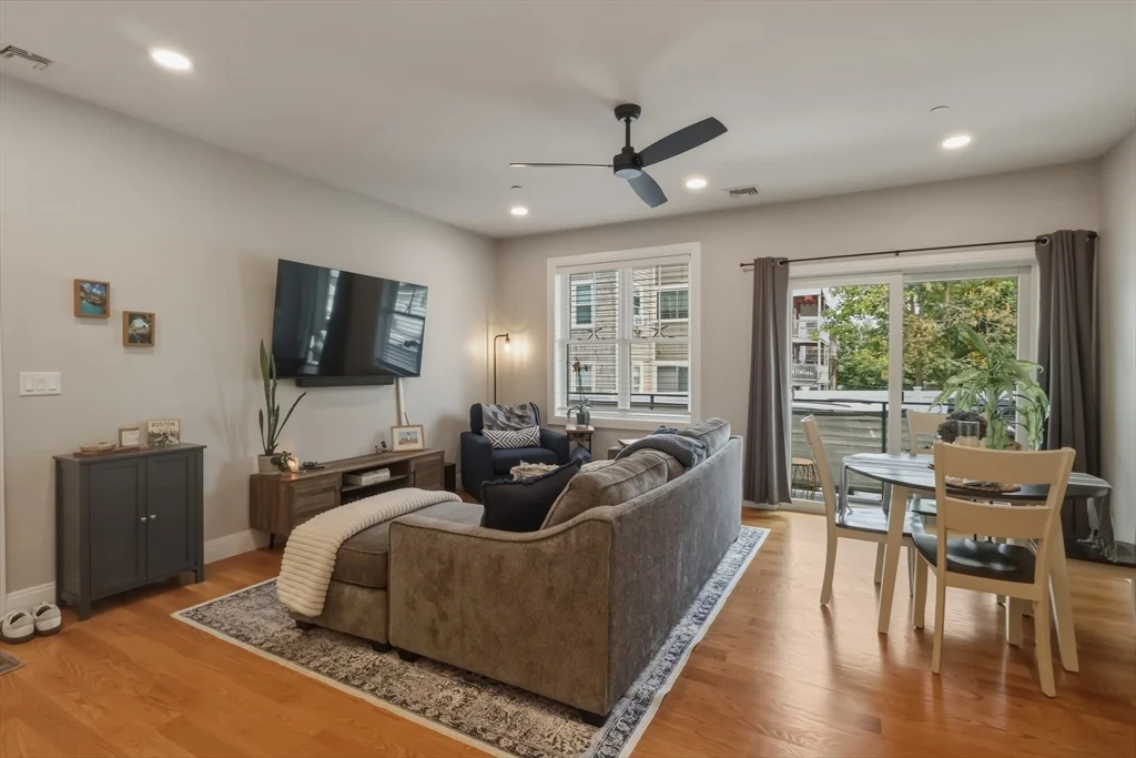 3 bed, 2 bath apartment for rent at 60 Fuller Unit 2, Dorchester — photo 5 of 22