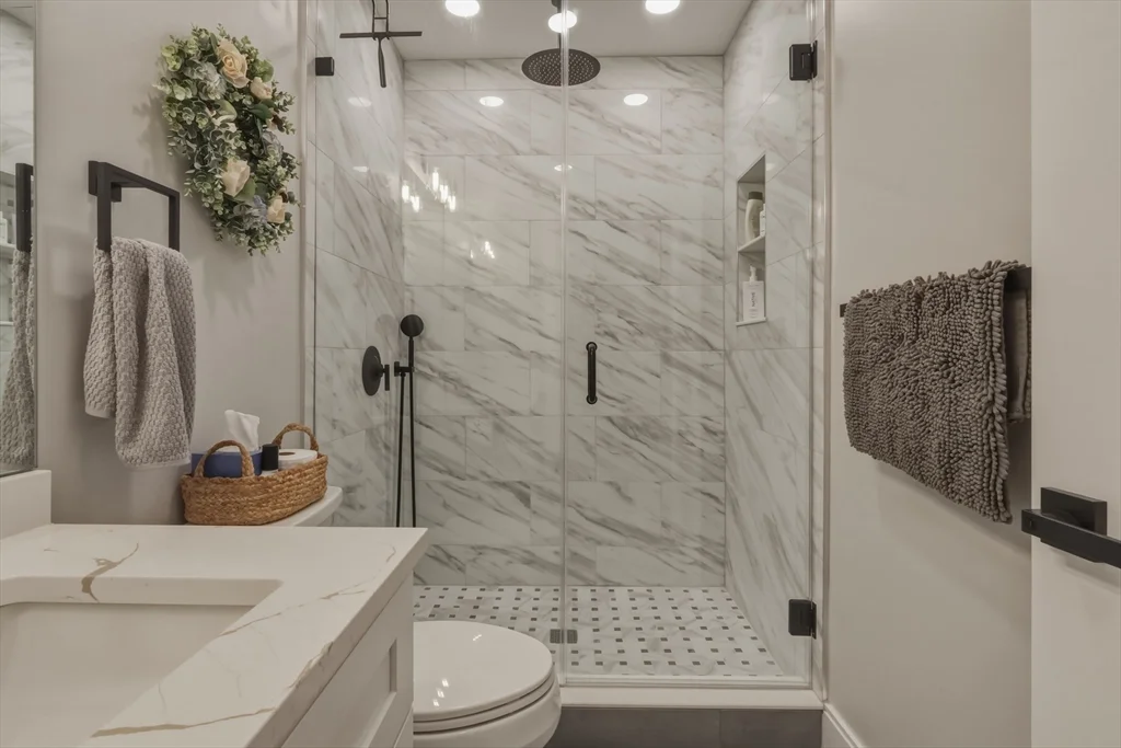 3 bed, 2 bath apartment for rent at 60 Fuller Unit 2, Dorchester — photo 9 of 22