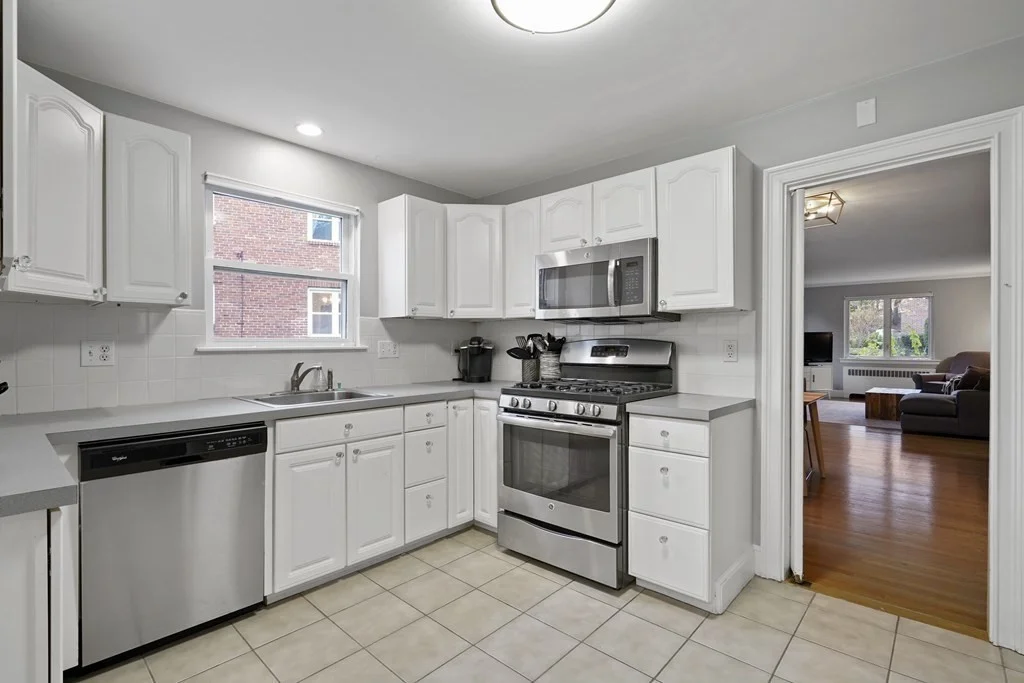 3 bed, 2 bath apartment for rent at 60 Gardner Rd Unit 1, Coolidge Corner — photo 8 of 31