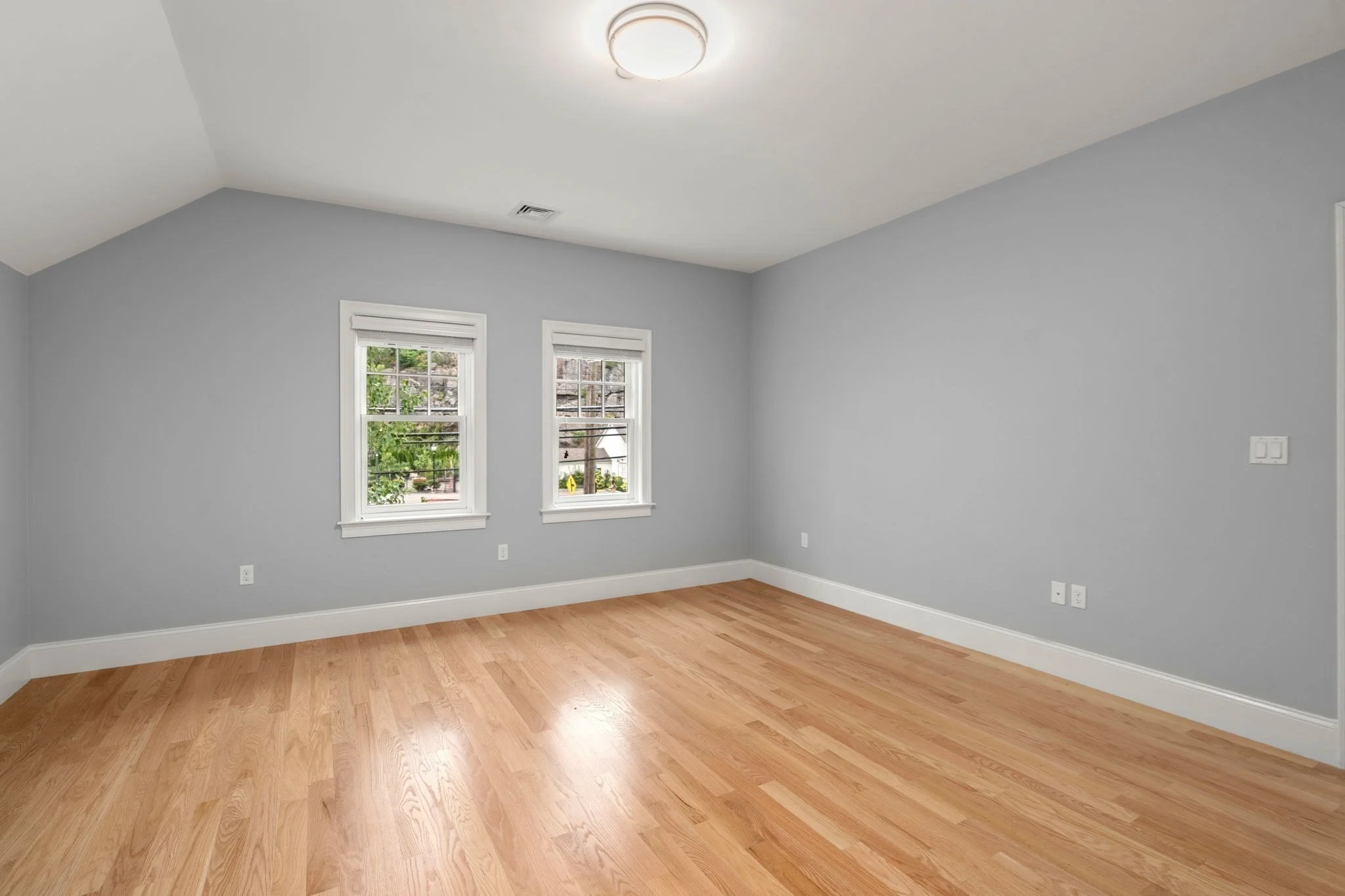 3 bed, 2 bath apartment for rent at 60 Graystone Unit 60, Winchester — photo 27 of 39
