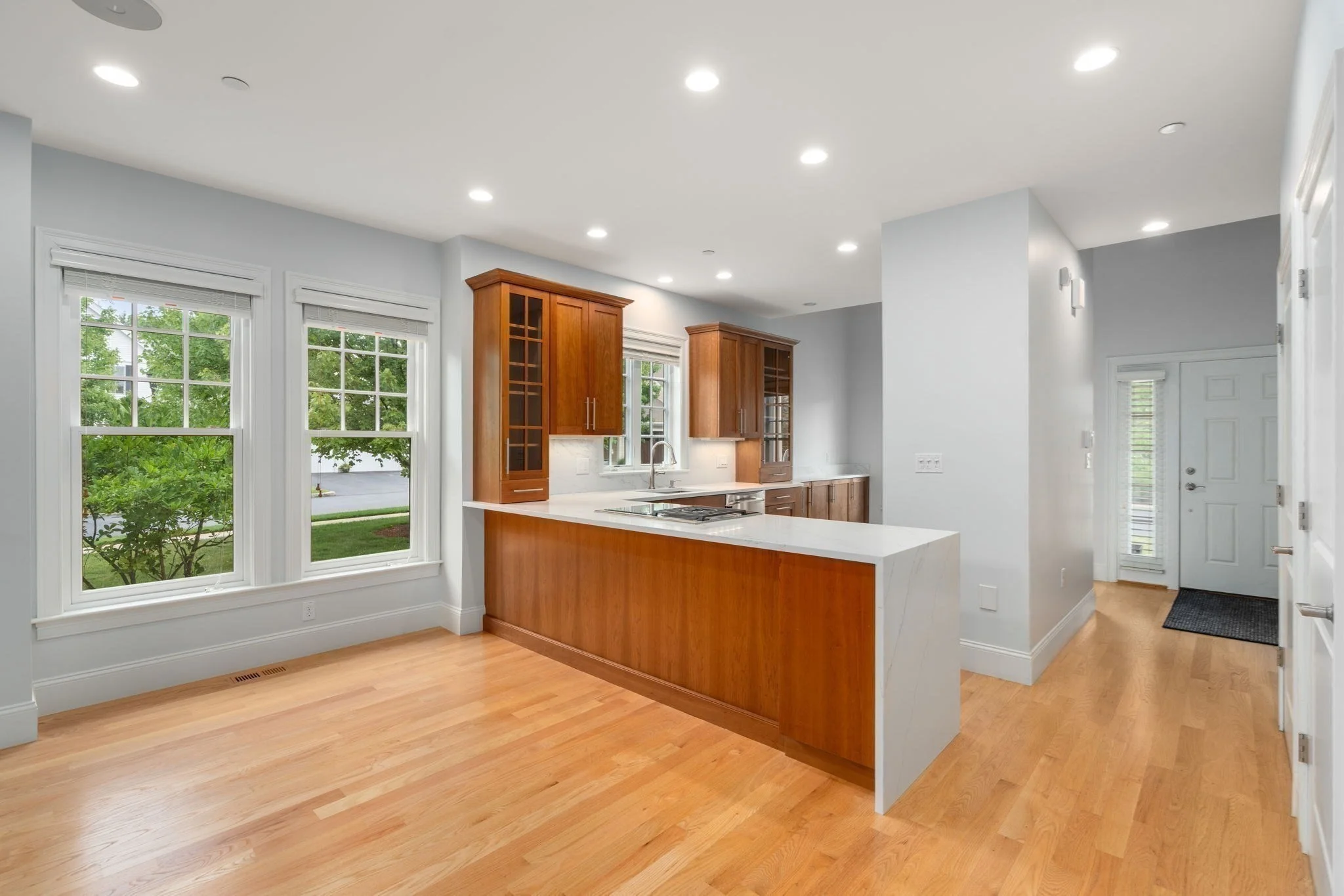 3 bed, 2 bath apartment for rent at 60 Graystone Unit 60, Winchester — photo 32 of 39