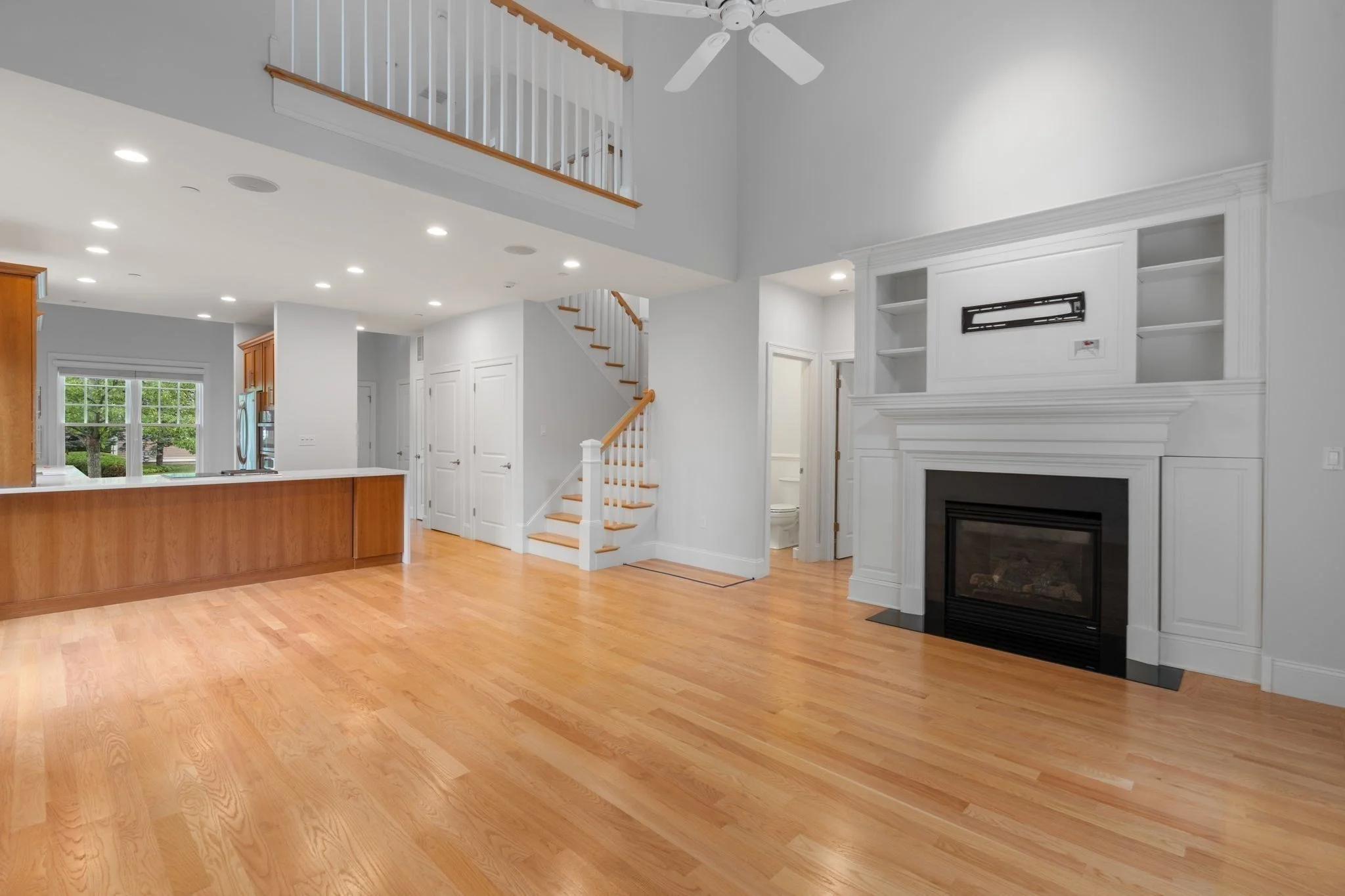 3 bed, 2 bath apartment for rent at 60 Graystone Unit 60, Winchester — photo 34 of 39