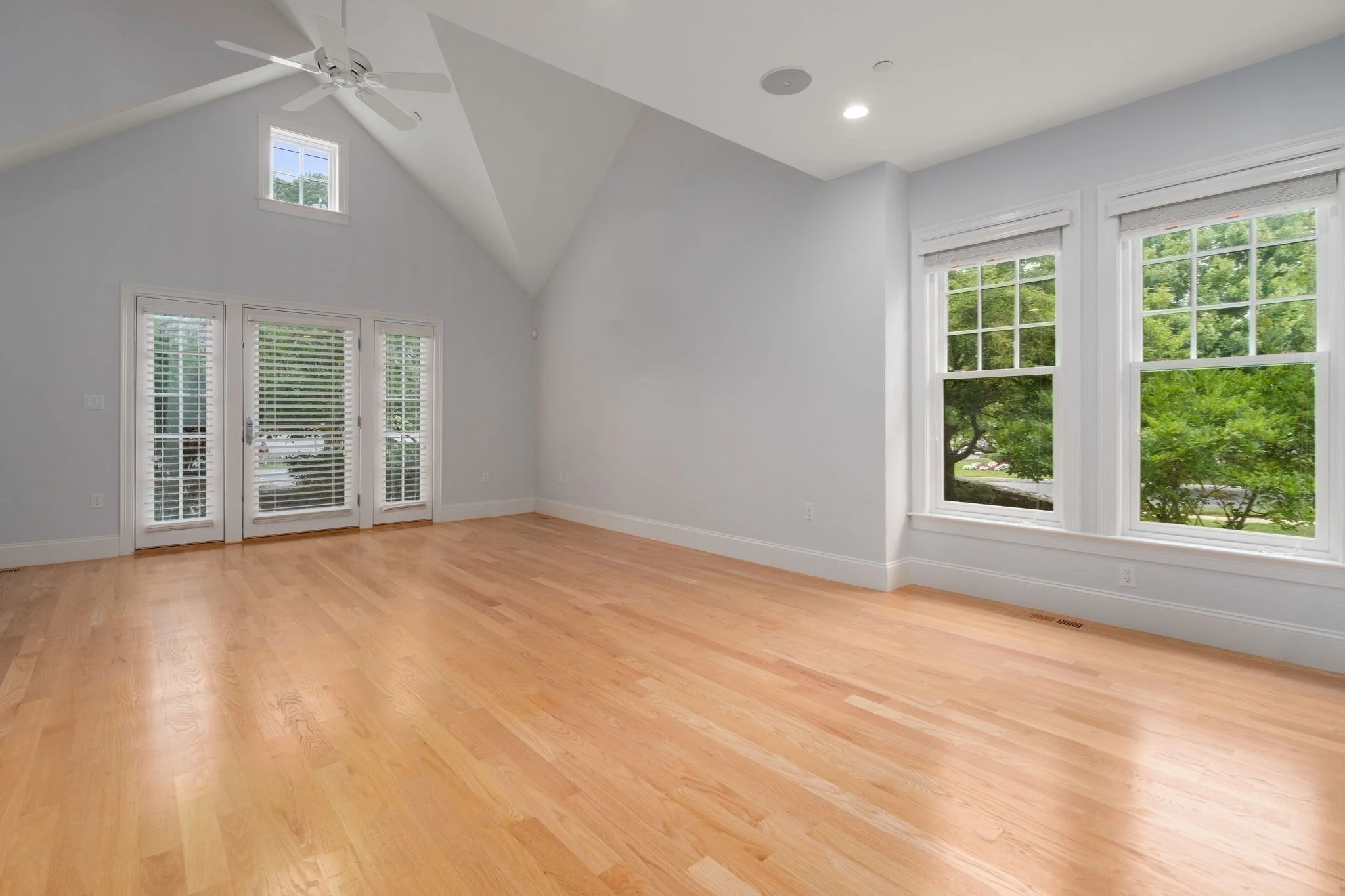3 bed, 2 bath apartment for rent at 60 Graystone Unit 60, Winchester — photo 36 of 39