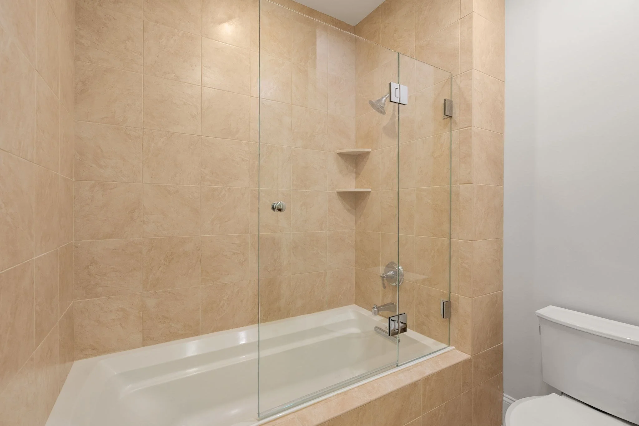 3 bed, 2 bath apartment for rent at 60 Graystone Unit 60, Winchester — photo 39 of 39