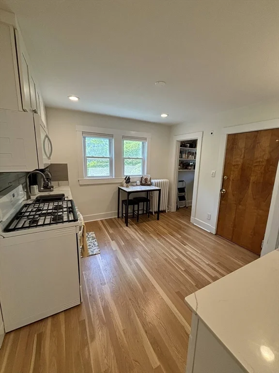 2 bed, 1 bath apartment for rent at 60 Greycliff Rd Unit 1, Boston — photo 5 of 12