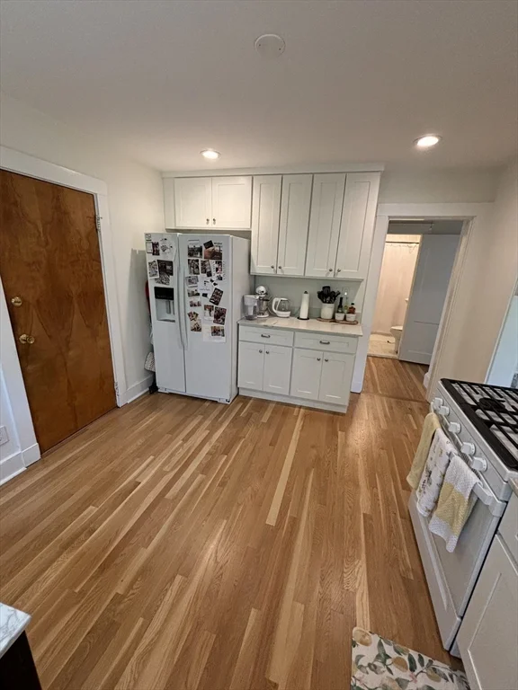 2 bed, 1 bath apartment for rent at 60 Greycliff Rd Unit 1, Boston — photo 6 of 12