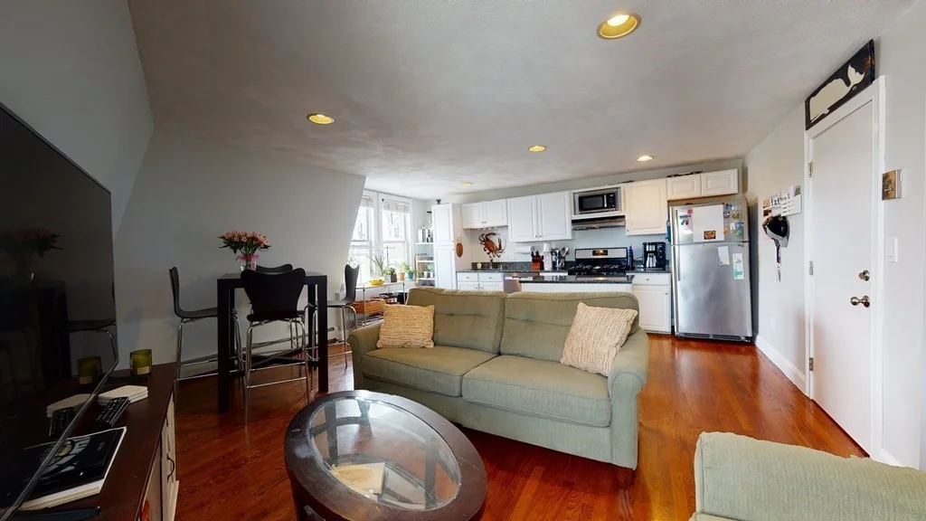 2 bed, 1 bath apartment for rent at 60 H St Unit C, South Boston — photo 7 of 17