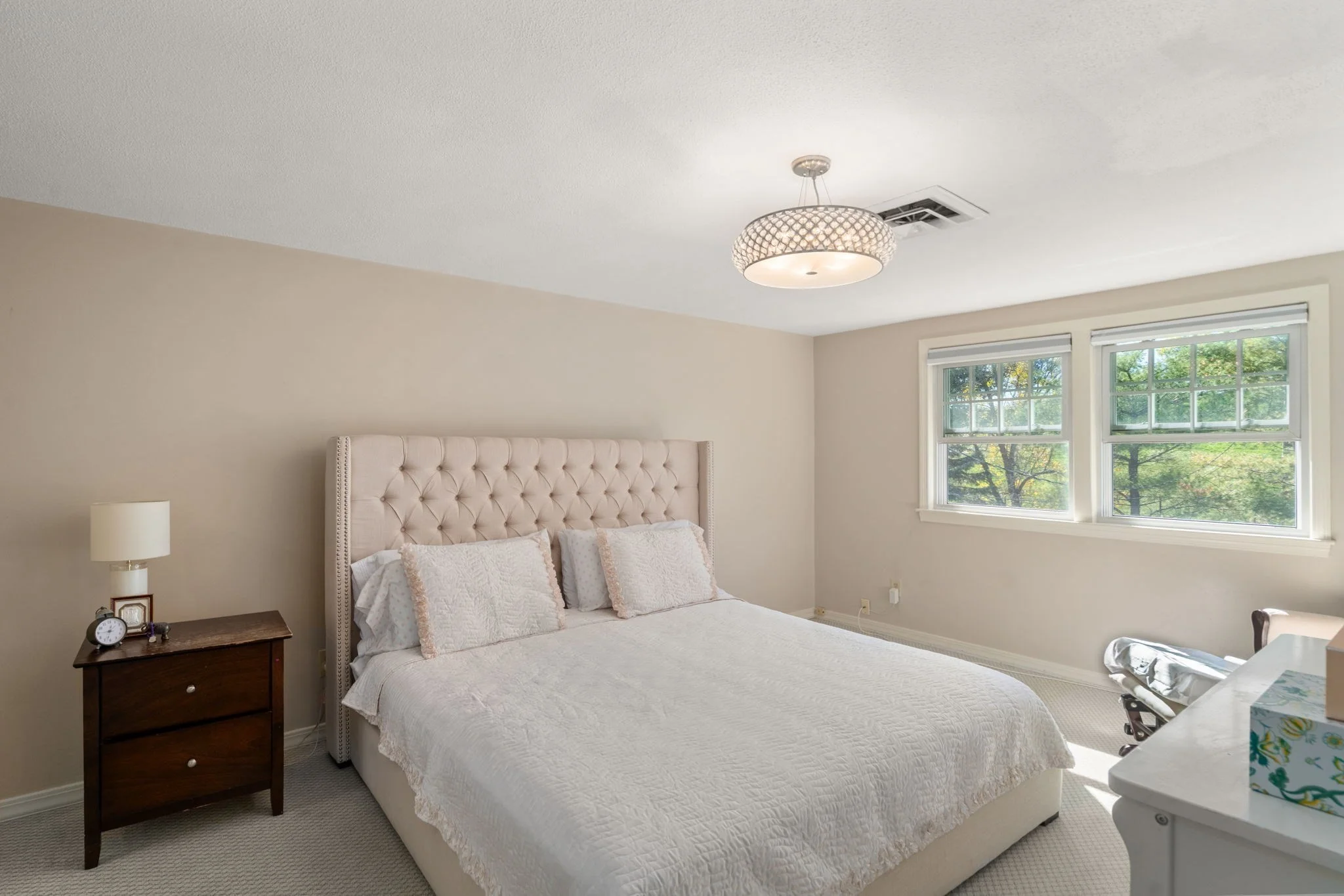 3 bed, 2 bath apartment for rent at 60 Hammond Pond Pkwa Unit 60, Chestnut Hill — photo 14 of 23