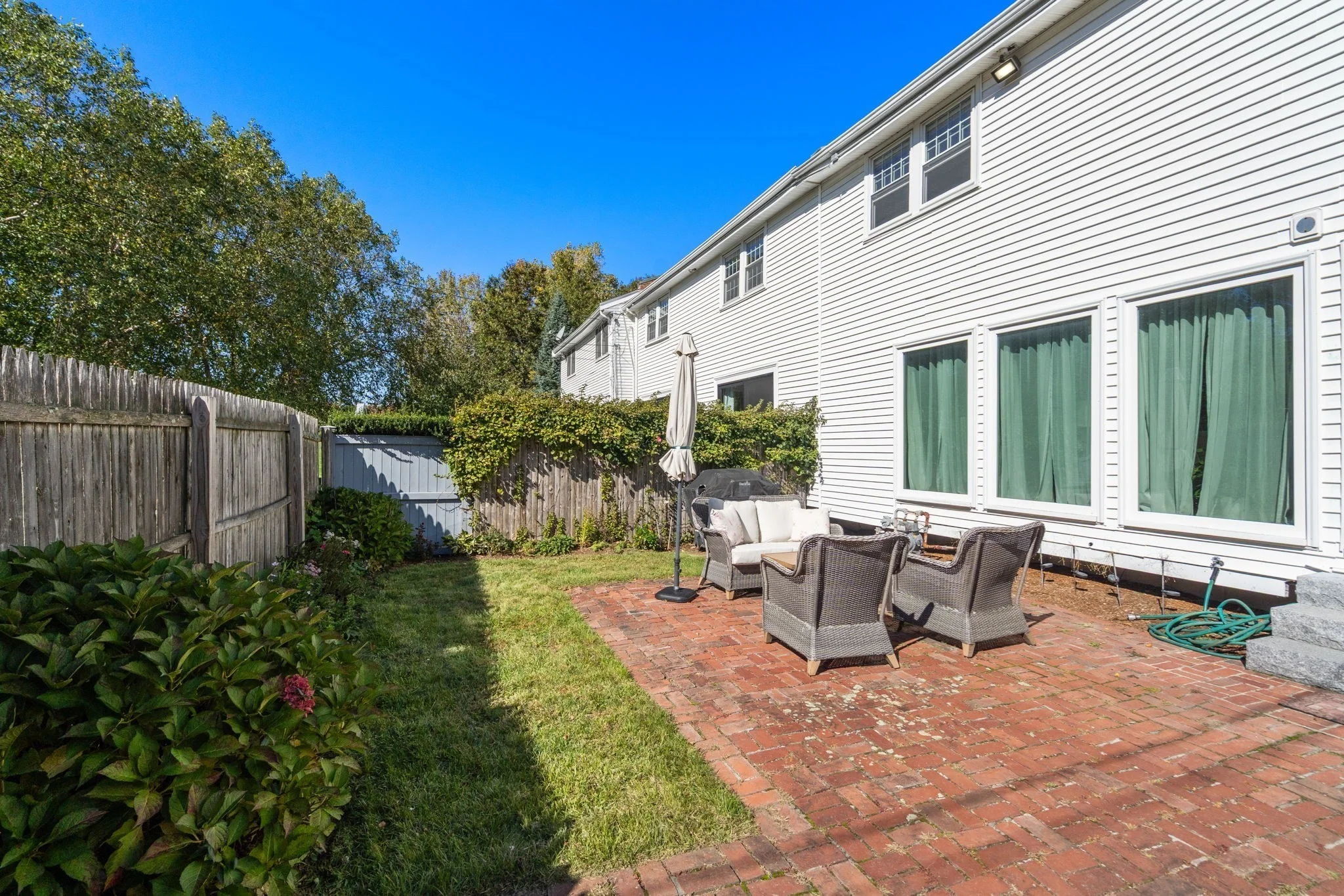 3 bed, 2 bath apartment for rent at 60 Hammond Pond Pkwa Unit 60, Chestnut Hill — photo 19 of 23
