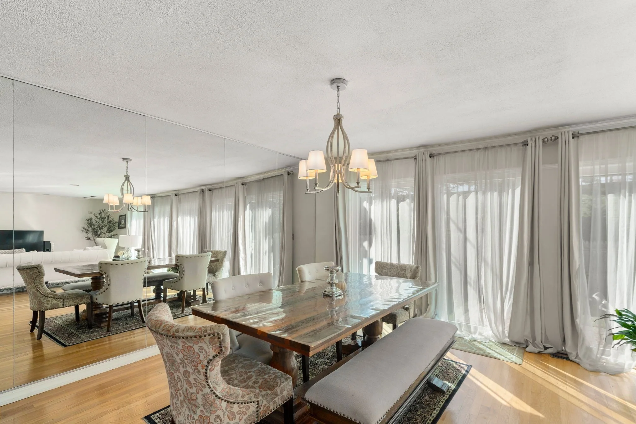 3 bed, 2 bath apartment for rent at 60 Hammond Pond Pkwa Unit 60, Chestnut Hill — photo 6 of 23