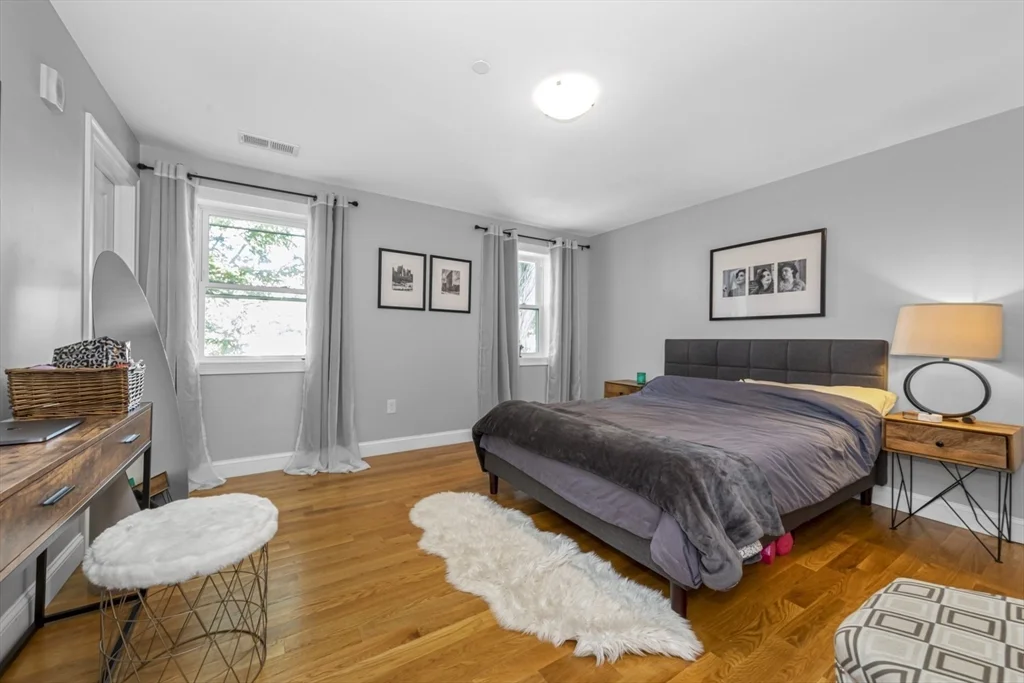 1 bed, 1 bath apartment for rent at 60 Hermon St Unit 3, Winthrop — photo 11 of 12