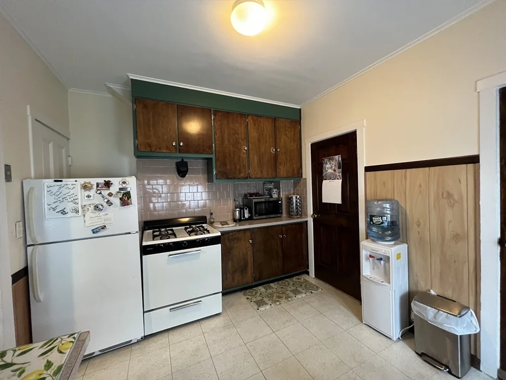 1 bed, 1 bath apartment for rent at 60 Hichborn St Unit 1, Brighton — photo 8 of 12