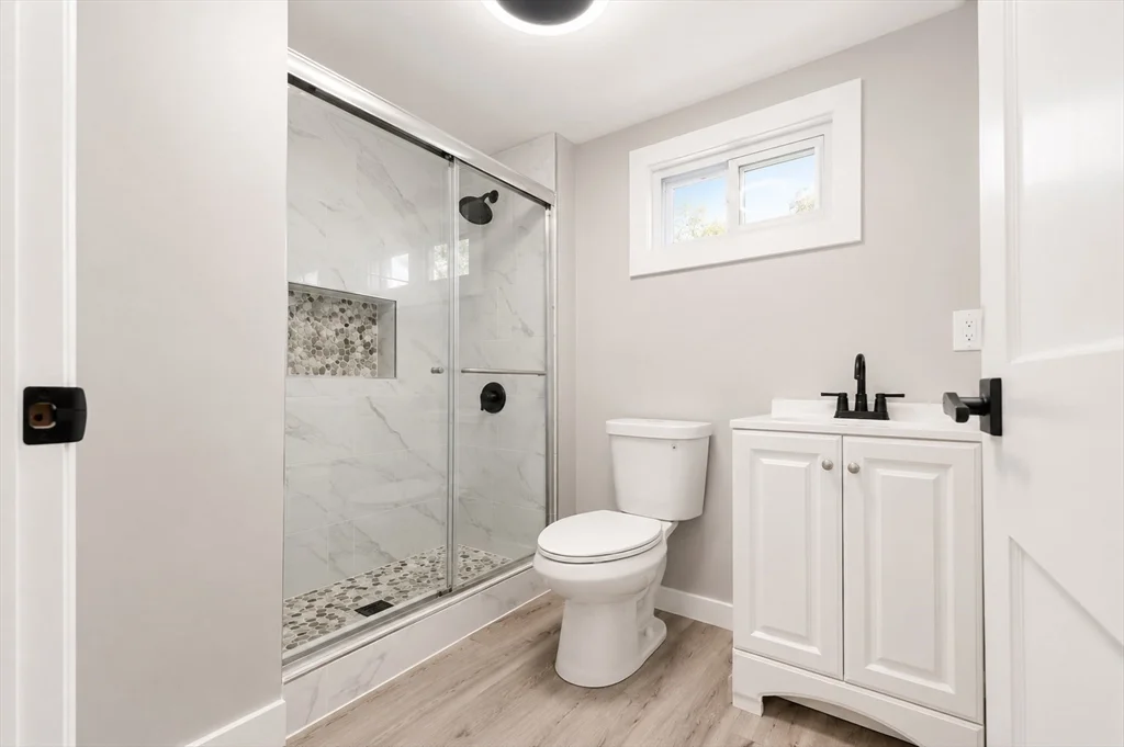 3 bed, 1 bath apartment for rent at 60 Howard St Unit 1, Leominster — photo 10 of 11