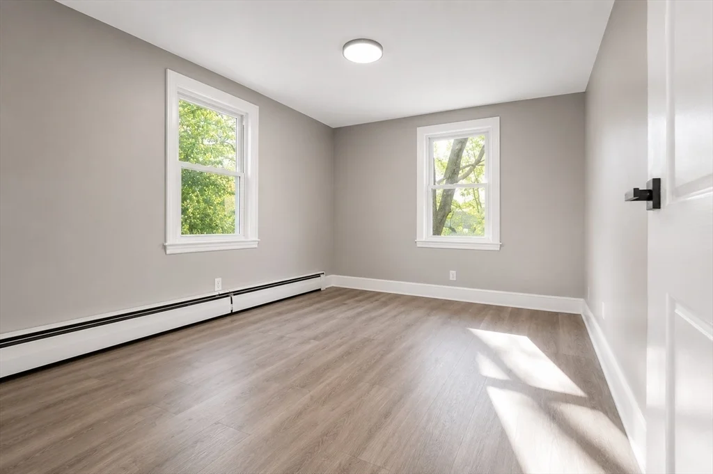 3 bed, 1 bath apartment for rent at 60 Howard St Unit 1, Leominster — photo 5 of 11