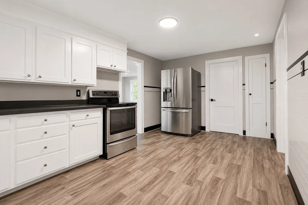 3 bed, 1 bath apartment for rent at 60 Howard St Unit 1, Leominster — photo 4 of 11