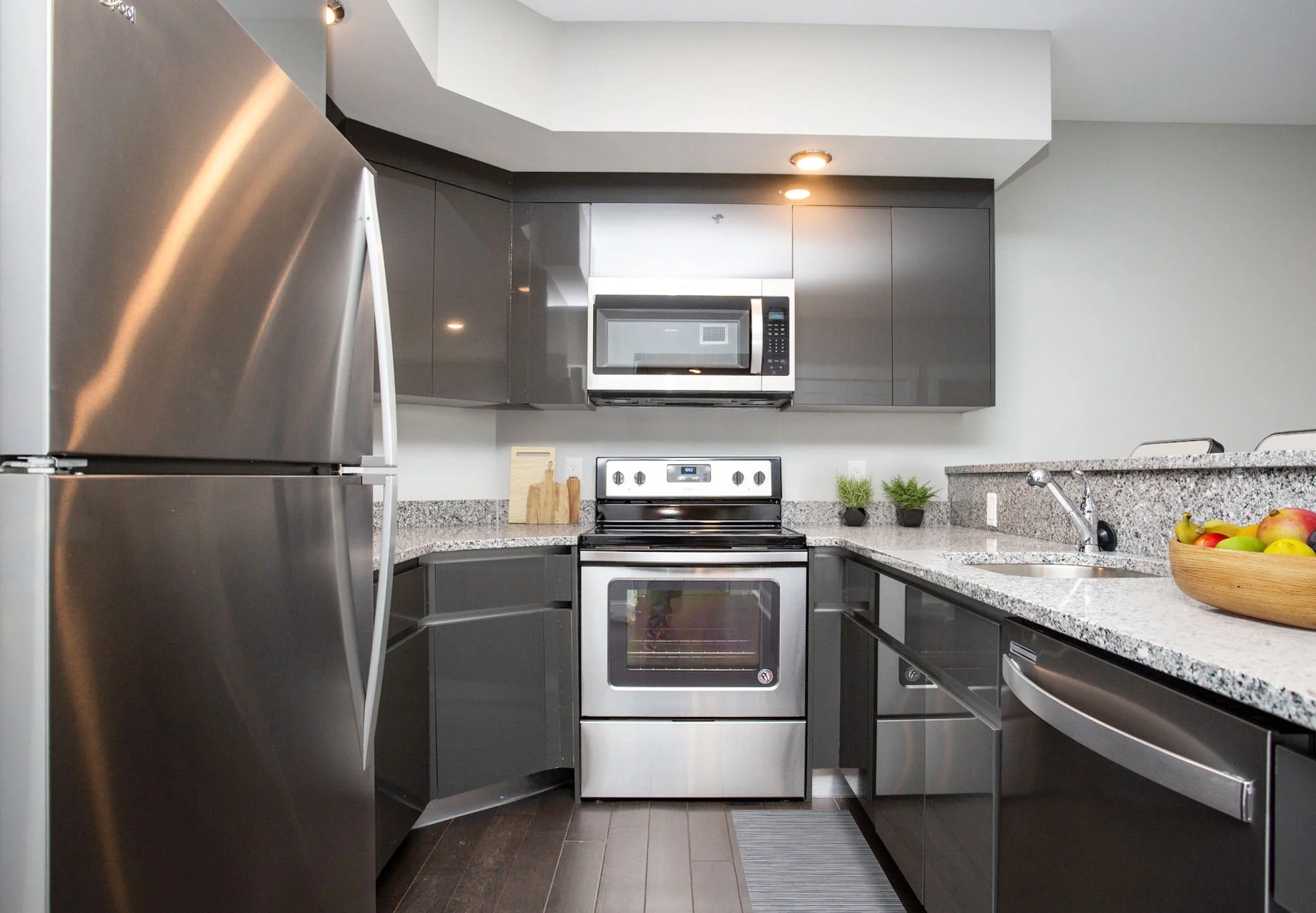 3 bed, 2 bath apartment for rent at 60 Howard St Unit 433, Watertown — photo 9 of 25