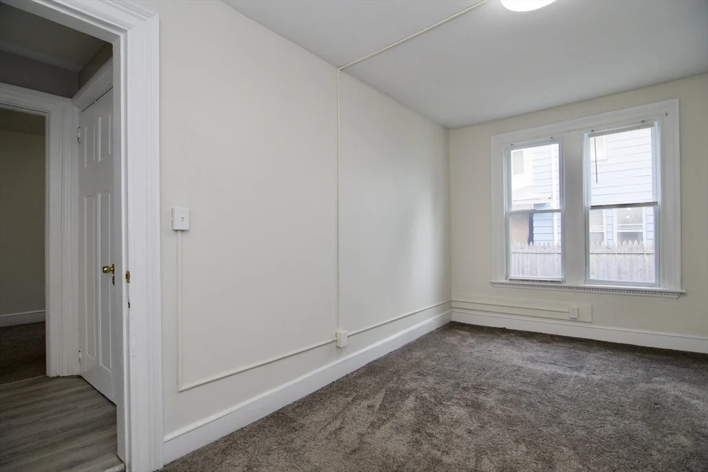 3 bed, 1 bath apartment for rent at 60 Howes St Unit 1, Springfield — photo 18 of 24