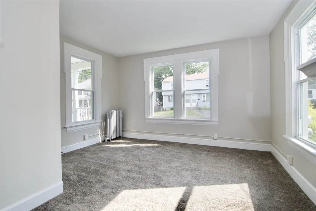 3 bed, 1 bath apartment for rent at 60 Howes St Unit 1, Springfield — photo 13 of 24