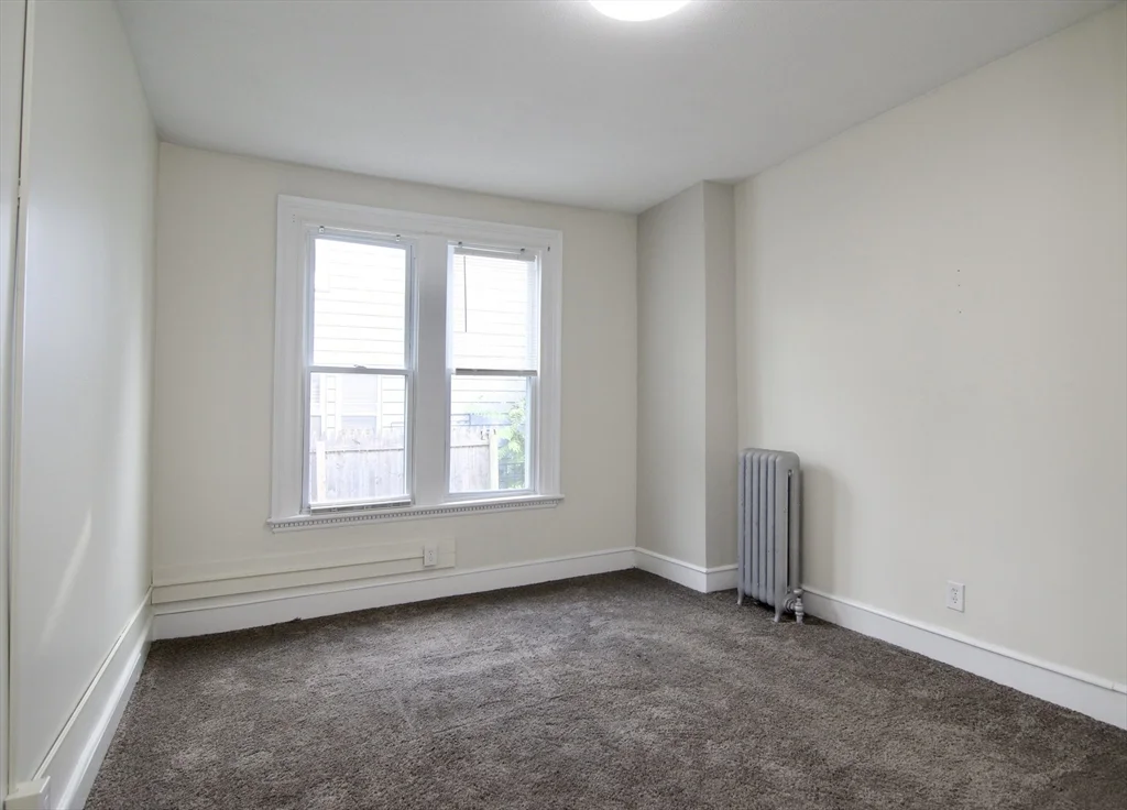 3 bed, 1 bath apartment for rent at 60 Howes St Unit 1, Springfield — photo 15 of 24