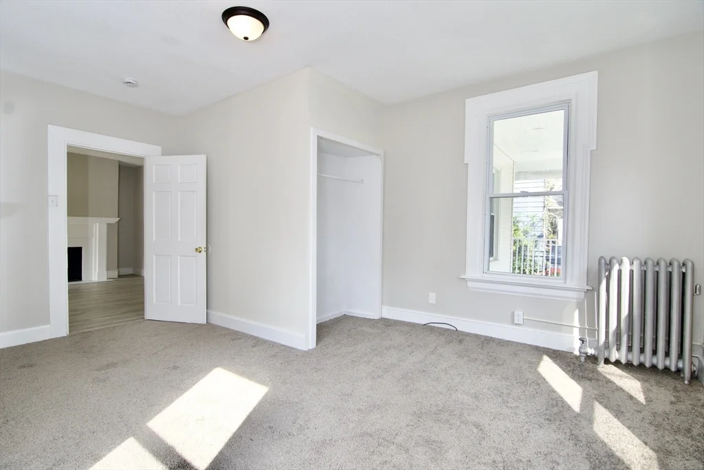 3 bed, 1 bath apartment for rent at 60 Howes St Unit 1, Springfield — photo 11 of 24