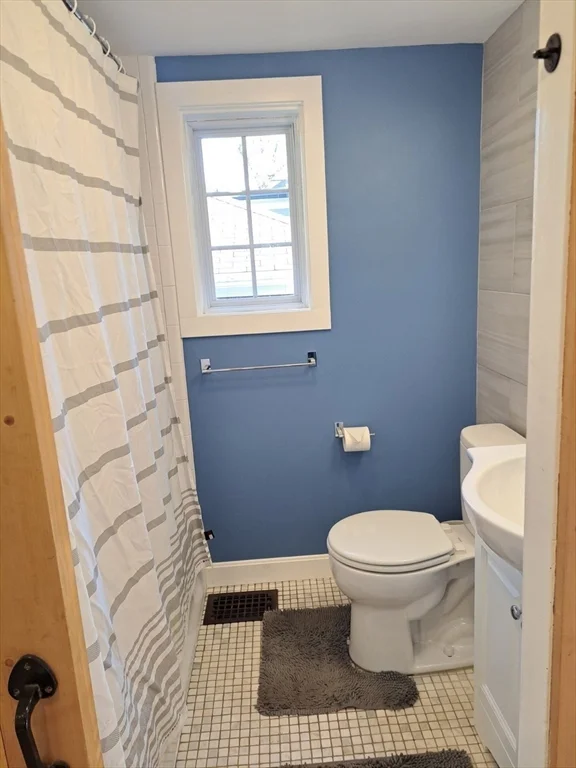 3 bed, 2 bath apartment for rent at 60 Irving St, West Medford — photo 10 of 18